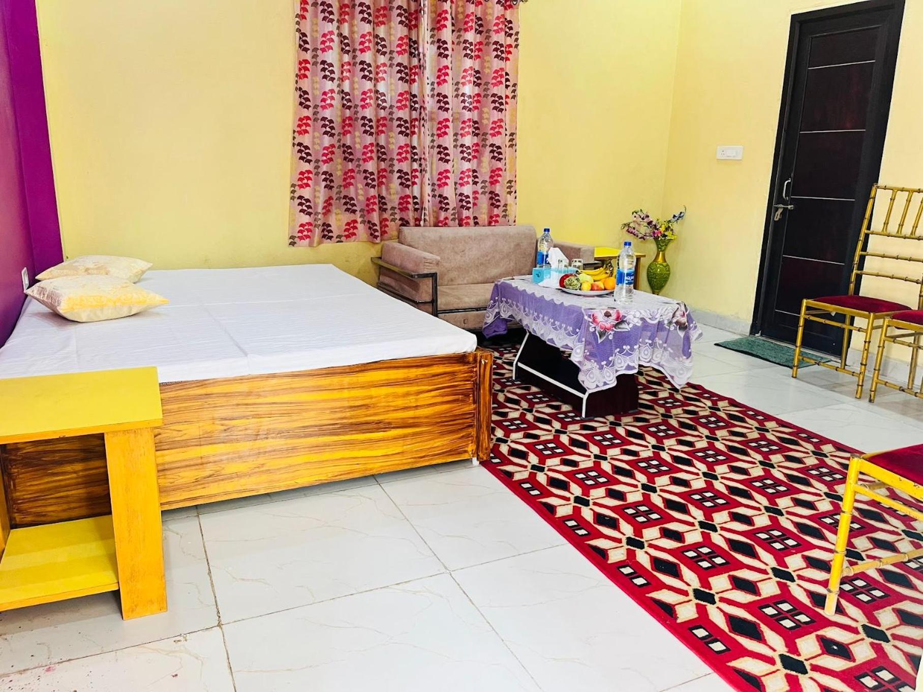 La Pahi Palace- Banquet And Resort Sakri East المظهر الخارجي الصورة